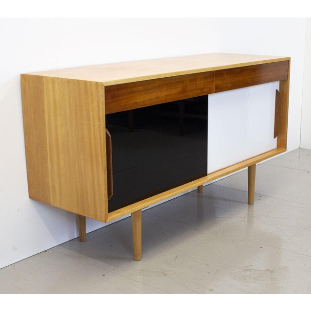 Mid-Century Unit B Sideboard by Robin and Lucienne Day for Hille, 1950s For Sale - Image 6 of 13