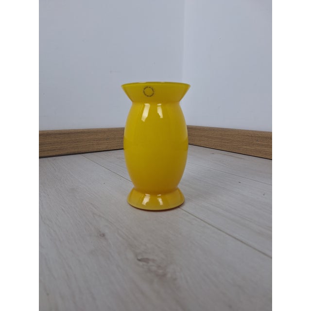 Venini Yellow Glass Vase by Alessandro Mendini for Murano Venini, 1990s For Sale - Image 4 of 7