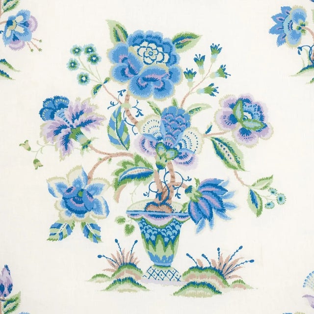 Contemporary Sample - Schumacher Ashford Linen Fabric in Cornflower & Lilac For Sale - Image 3 of 6