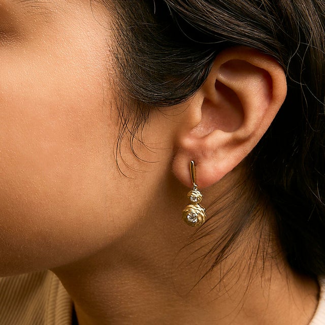 Haus of Brilliance 14K Yellow Gold Plated Sterling Silver 1/2 Cttw Lab Grown Diamond Matte Finish Drop Earrings For Sale - Image 4 of 5