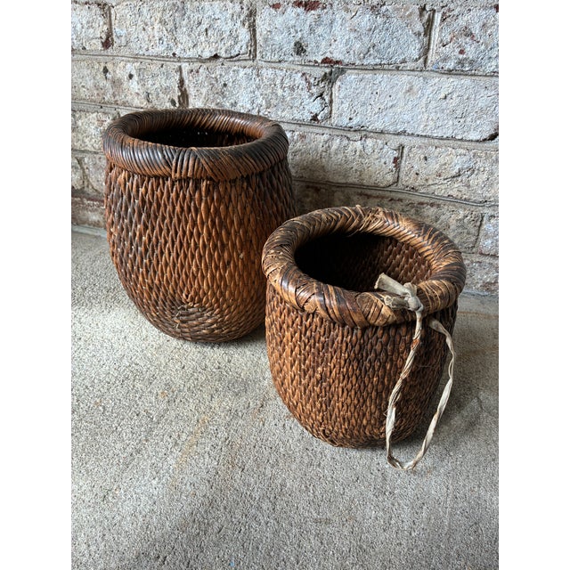 Pair of Vintage Woven Baskets For Sale - Image 4 of 16