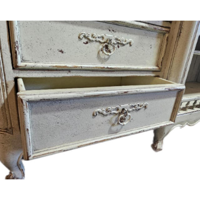 Habersham Furniture Habersham Grand European Style Distressed Cassic White Hutch, Attributed For Sale - Image 4 of 17