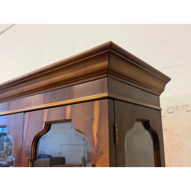 Wood Vintage Henredon Burl Wood Double Lighted Curio China Cabinet For Sale - Image 7 of 12