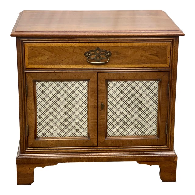 Vintage Henredon Fine Furniture Mahogany III Style Nightstand