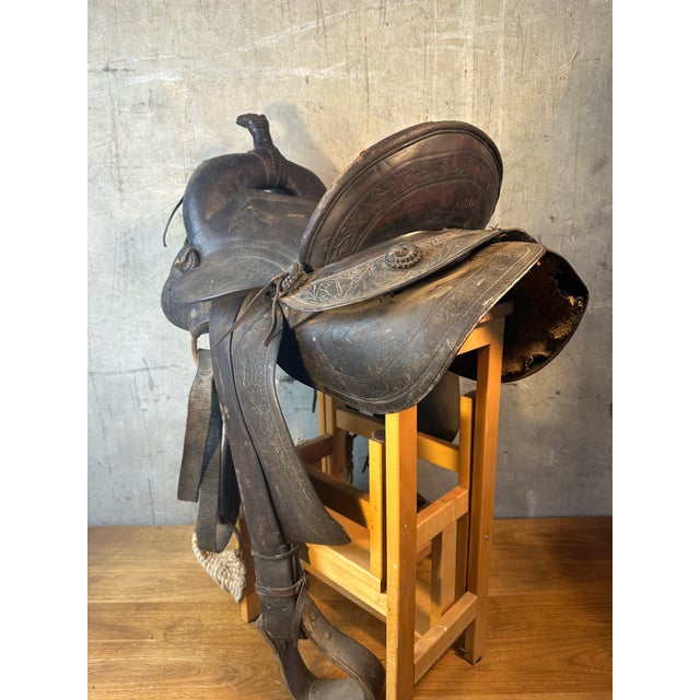 Vintage Western Horse Saddle Leather Tooled Floral Design 14" Seat "Blain" Marked For Sale - Image 9 of 13