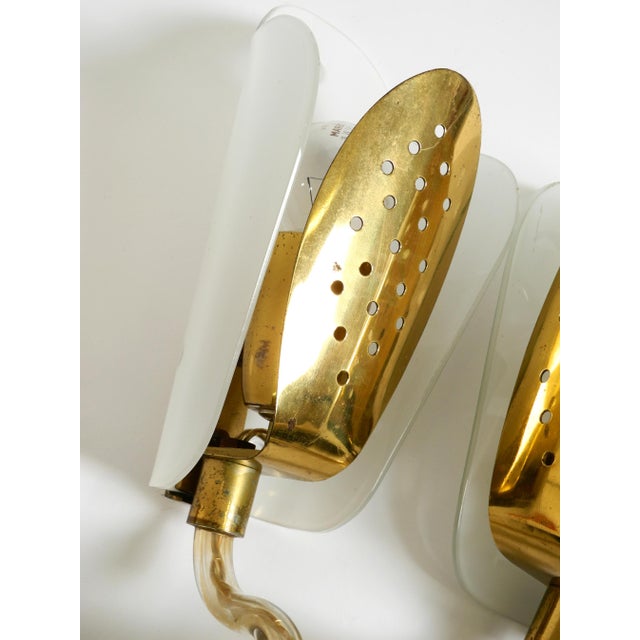 Large Mid-Century Modern Wall Lamp in Brass and Glass, 1950s For Sale - Image 11 of 17