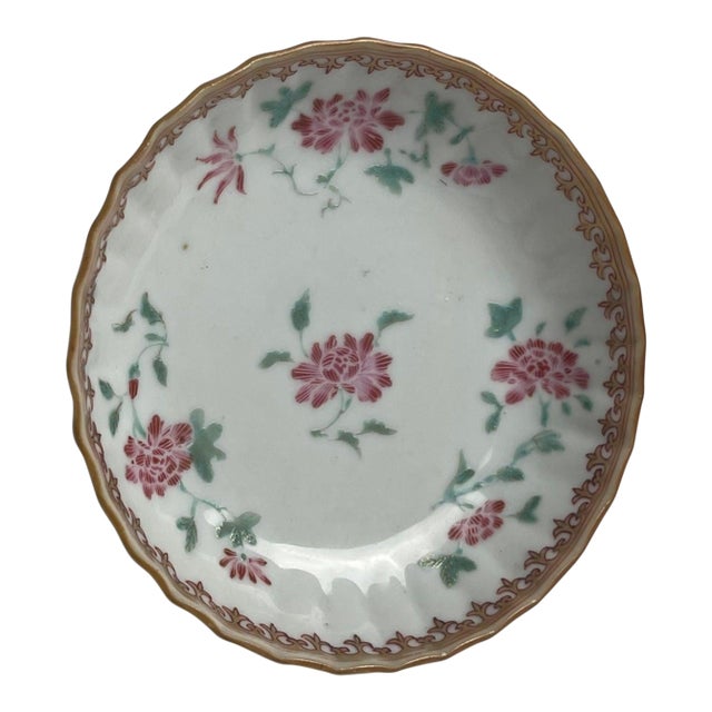 Chinese Export 18th Century Floral Saucer For Sale