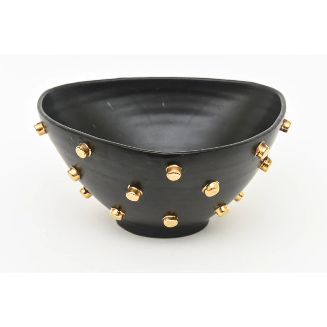 Vintage Italian Alvino Bagni for Bitossi Black Ceramic Bowl and Vase With Gold Plated Studs, 1960's For Sale In Miami - Image 6 of 12