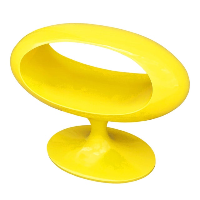Postmodern Y2k Space Age William Emmerson Attributed "Spheroid" Yellow Side Drinks Table For Sale - Image 3 of 8