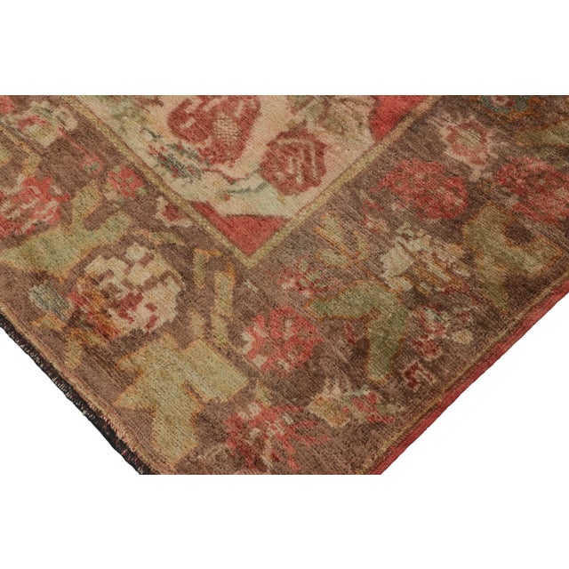 1920s Antique Bessarabian Rug in Red and Green With Floral Medallion - Rug & Kilim For Sale - Image 5 of 8