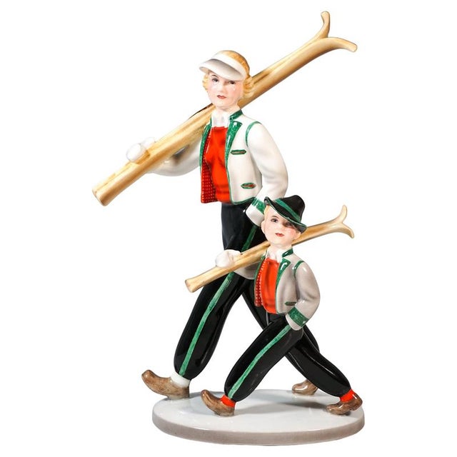 Cream Art Deco Tyrol Skiers Figure Group attributed to Stephan Dakon for Goldscheider, 1938 For Sale - Image 8 of 8