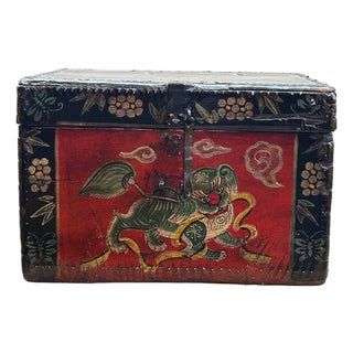 Vintage Distressed Tibetan Style Foo Dog Lion Storage Chest Box For Sale