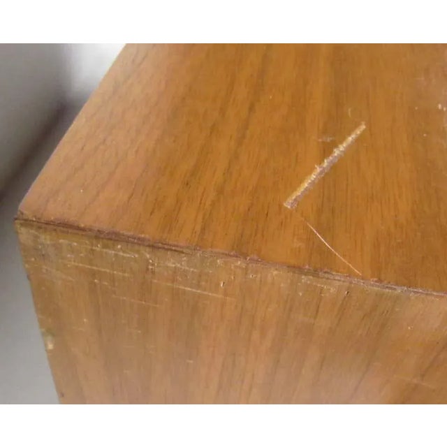 Mid-Century Modern Diamond Front Dresser by Albert Parvin For Sale In New York - Image 6 of 11