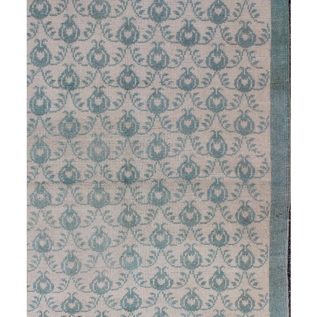 Ivory background vintage Turkish Oushak rug with all-over design in light blue, Keivan Woven Arts / rug ihs-95155, country...