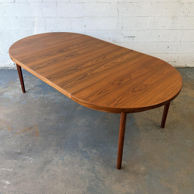 Mid-Century Modern Vintage Danish Modern Round Teak Dining Table With 2 Extension Leaves, 1960s Vejle Mobelfabrik For Sale - Image 3 of 11