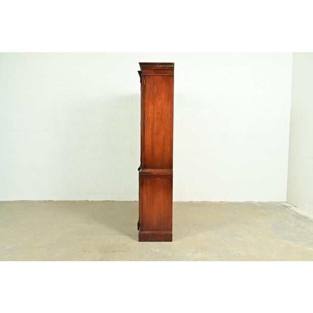 White Furniture Georgian Flame Mahogany Breakfront Bookcase Cabinet, Circa 1960s For Sale - Image 13 of 16