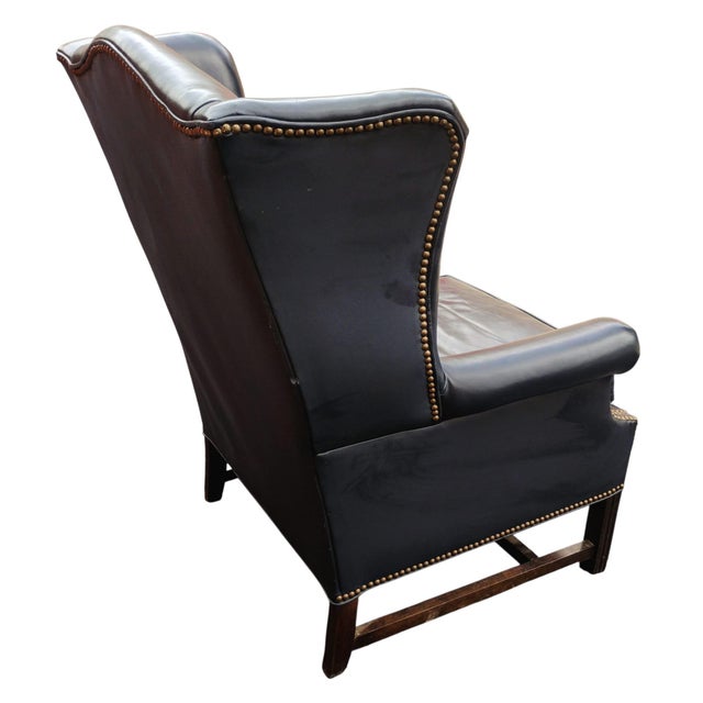 Vintage Executive Wingback Armchair by the Renowned Artisans at Yorkshire Leather of Hickory, North Carolina. For Sale - Image 4 of 8