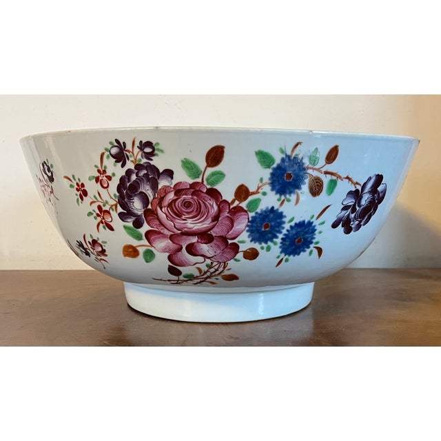 Early 19th Century Large Antique Early 19th Century Chinese Export Porcelain Famille Rose Punch Bowl Painted With Exuberant Flowers For Sale - Image 5 of 17