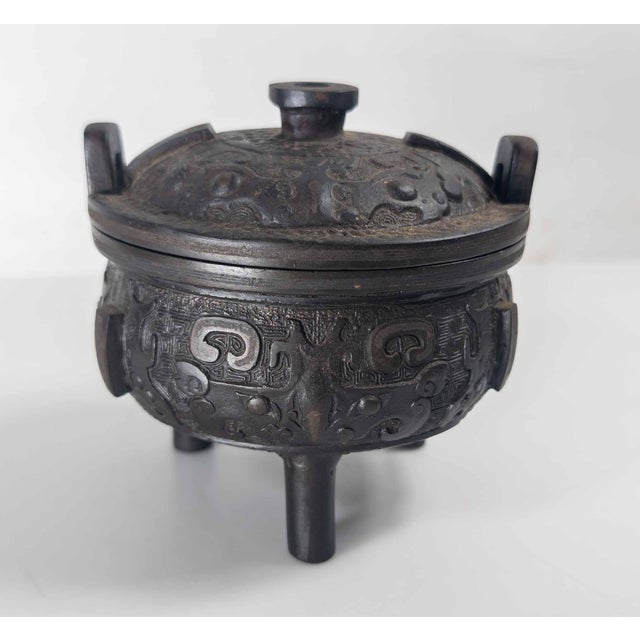 Chinese 17-19th Century Chinese Cast Iron Censer With Bronze Inlay For Sale - Image 3 of 14