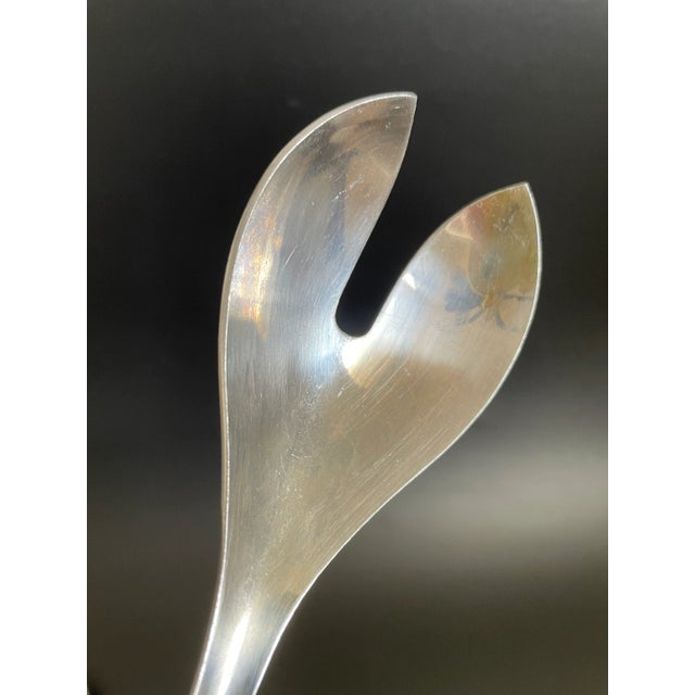 1950s Mid Century Modern German Stainless With Wood Handle Salad Serving Set - Fork & Spoon For Sale - Image 5 of 10