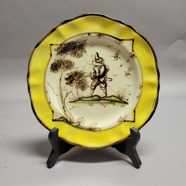 Late 19th Century 19th C Italian Majolica Albisola Plates Yellow With Scenes -Set of 6 For Sale - Image 5 of 9