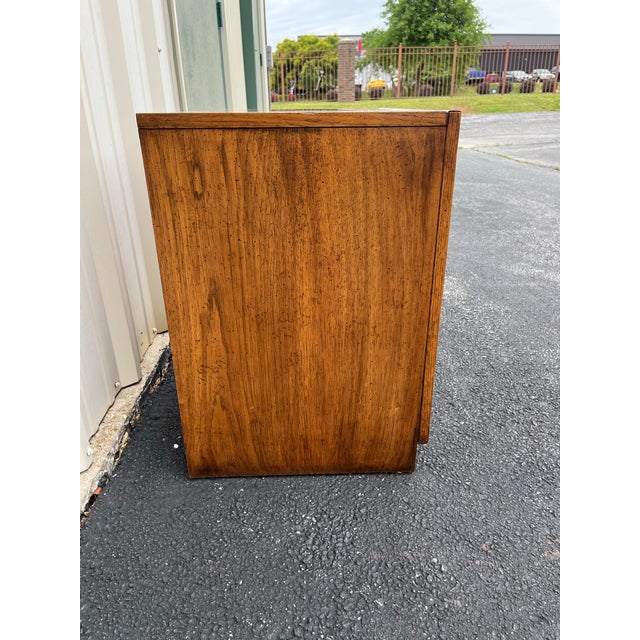 Brown Mid 20th Century Dixie Brutalist Walnut Nightstands- A Pair For Sale - Image 8 of 12