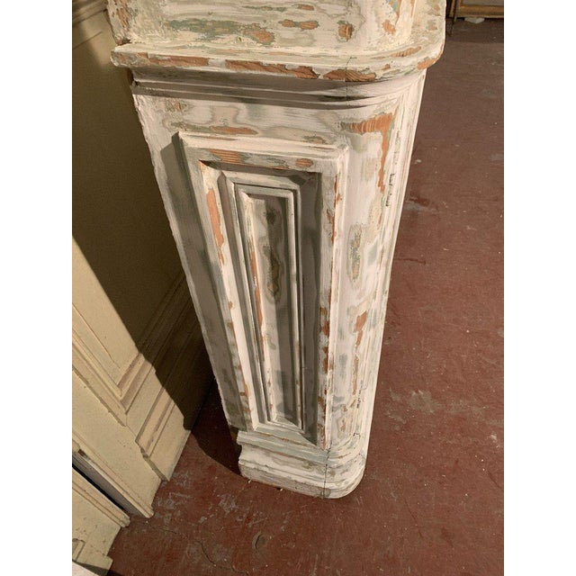 20th Century Style Lacquered Wood Display Cabinet For Sale - Image 4 of 9