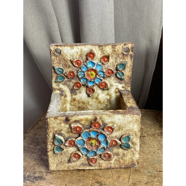 Vallauris Ceramic Wall Planter by La Roue, 1950s For Sale - Image 17 of 18