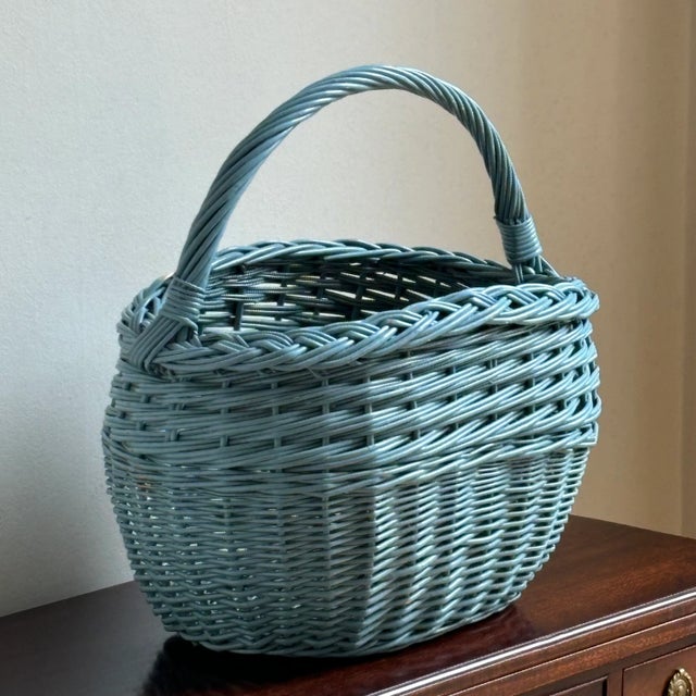 Mid 20th Century Vintage Cornflower Blue European-Style Market Basket For Sale - Image 5 of 12