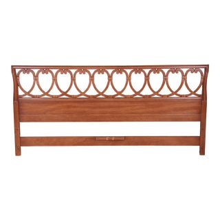 Henredon Mid-Century Modern Hollywood Regency Walnut King Size Headboard, Circa 1960s For Sale