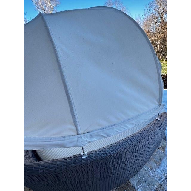 Coastal Wicker Lounger by Gloster For Sale - Image 3 of 10