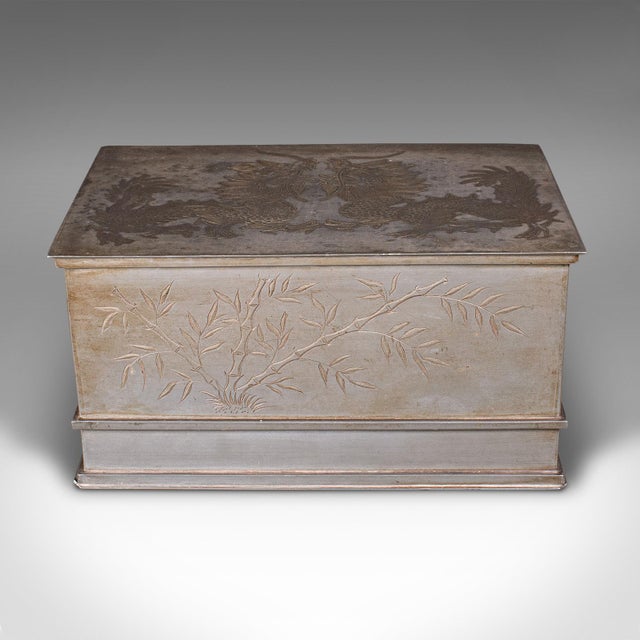 1930's Vintage Hotel Tea Chest For Sale - Image 4 of 12