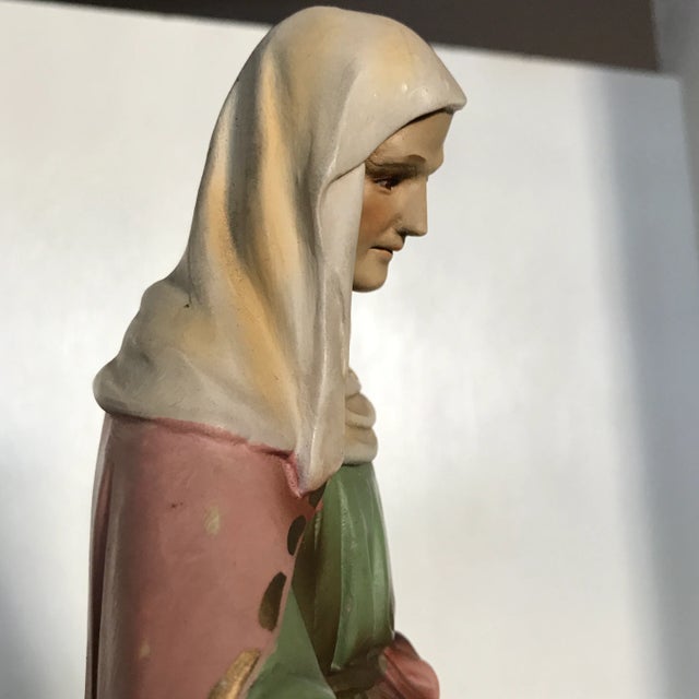 Vintage Chalkware Figure Santa Ana For Sale - Image 9 of 13