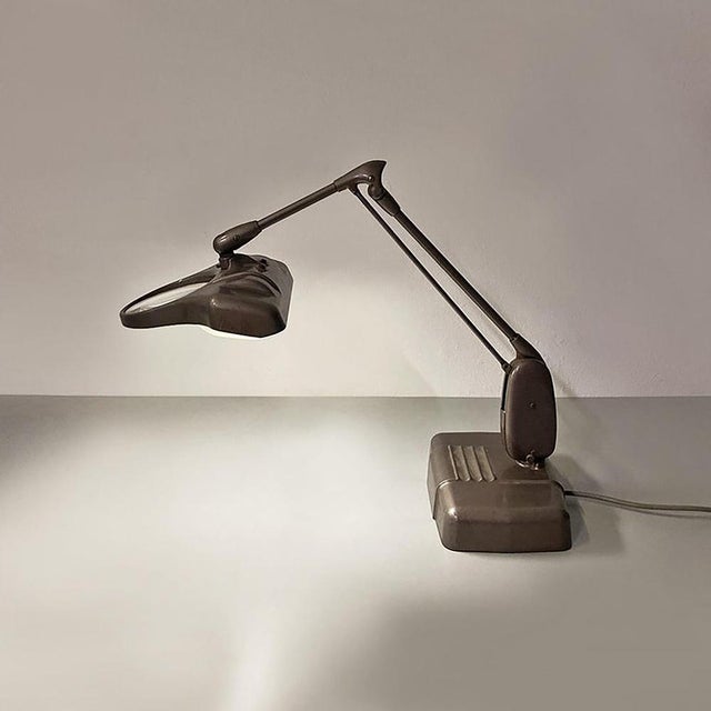 1960s American M270 Adjustable Lamp with Magnifying Glass from Dazor Floating Fixture, 1960s For Sale - Image 5 of 16