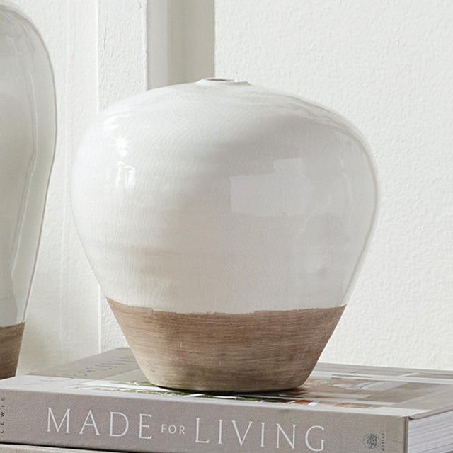 Kenneth Ludwig Chicago Layton Vase Small For Sale - Image 4 of 4