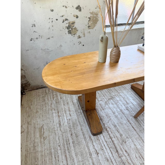 Wood Brutalist Oval Table in Pine, 1950 For Sale - Image 7 of 18
