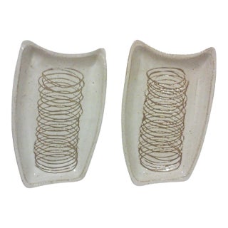 1960s Gordon and Jane Martz Asymmetrical Ceramic Trays or Dishes, Marshall Studios-a Pair For Sale
