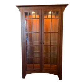 Example of China and Display Cabinets