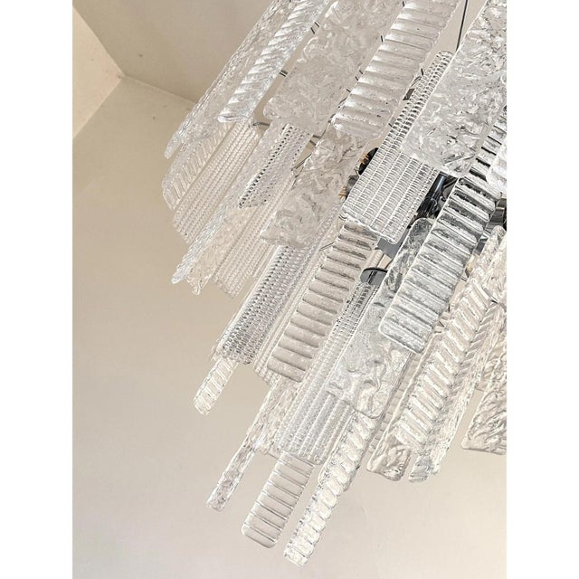 Contemporary Murano Glass Chandelier by Simoeng For Sale - Image 3 of 9
