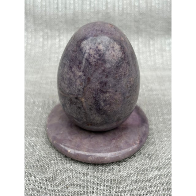 Mid-Century Modern Vintage Purple Hand Carved Alabaster Egg and Stand Italy For Sale - Image 3 of 16