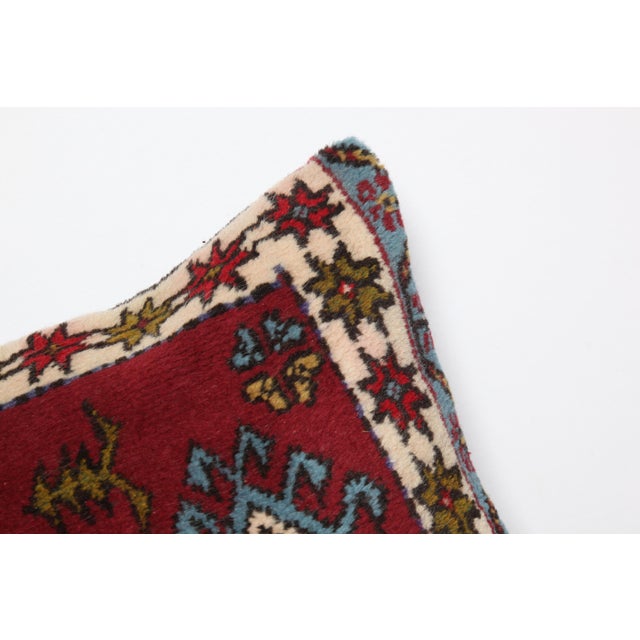 Handwoven Vintage Turkish Throw Rug Pillow Cushion Cover -22'' X 22'' For Sale In Tampa - Image 6 of 10