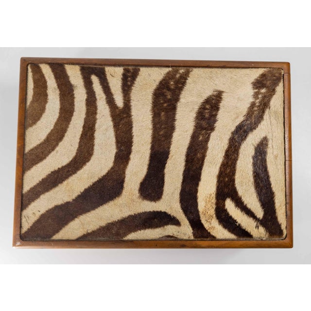 Mid-Century French or American Walnut and Zebra Humidor Box For Sale - Image 10 of 17