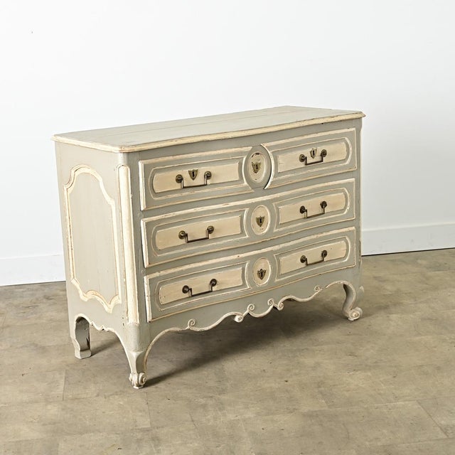 French Provincial French Louis XV Period 18th Century Hand Carved & Painted Commode For Sale - Image 3 of 14