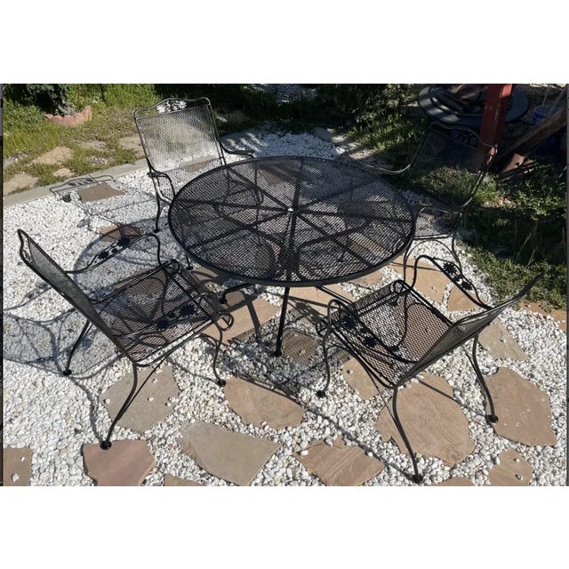 Vintage Daisy Motif Patio Table & 4 Chairs For Sale - Image 11 of 11