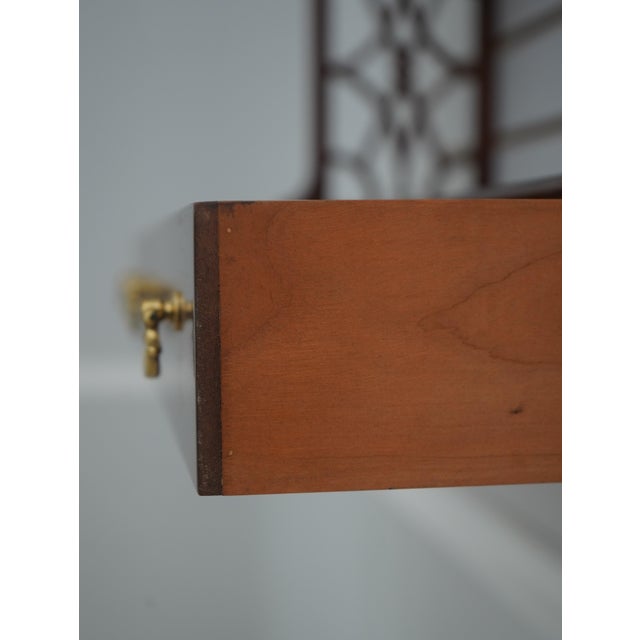 Stickley Stickley Colonial Williamsburg Mahogany What Not Shelf For Sale - Image 4 of 17