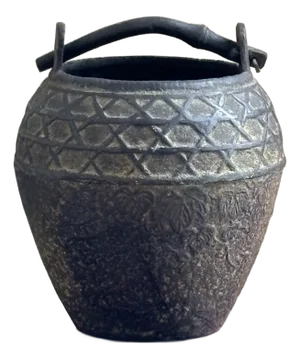 Early-20th Century Japanese Nambu Tekki Cast Iron Cachepot / Planter