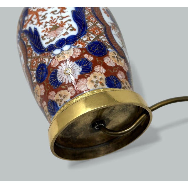 Red Antique Pair Japanese Chinese Imari Porcelain Ormolu Table Lamps Blue Red Gilt For Sale - Image 8 of 9