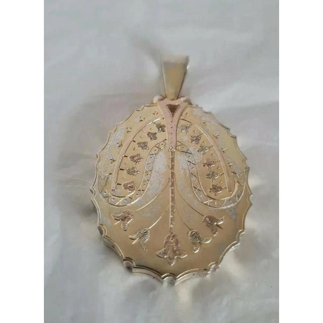 Victorian Sterling Silver Oval Locket & Chain, 1890 For Sale - Image 10 of 12