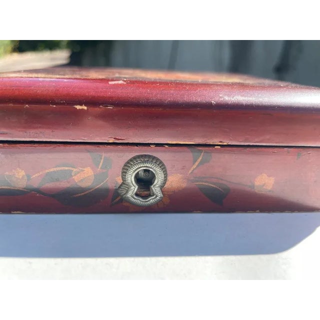 Japanese Hand-Painted and Lacquered Wooden Lidded Box, 1900s For Sale - Image 6 of 9