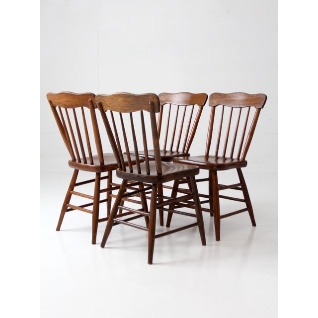 Early 20th Century Antique Plank Seat Farmhouse Windsor Dining Chairs Set of 4 For Sale - Image 5 of 17